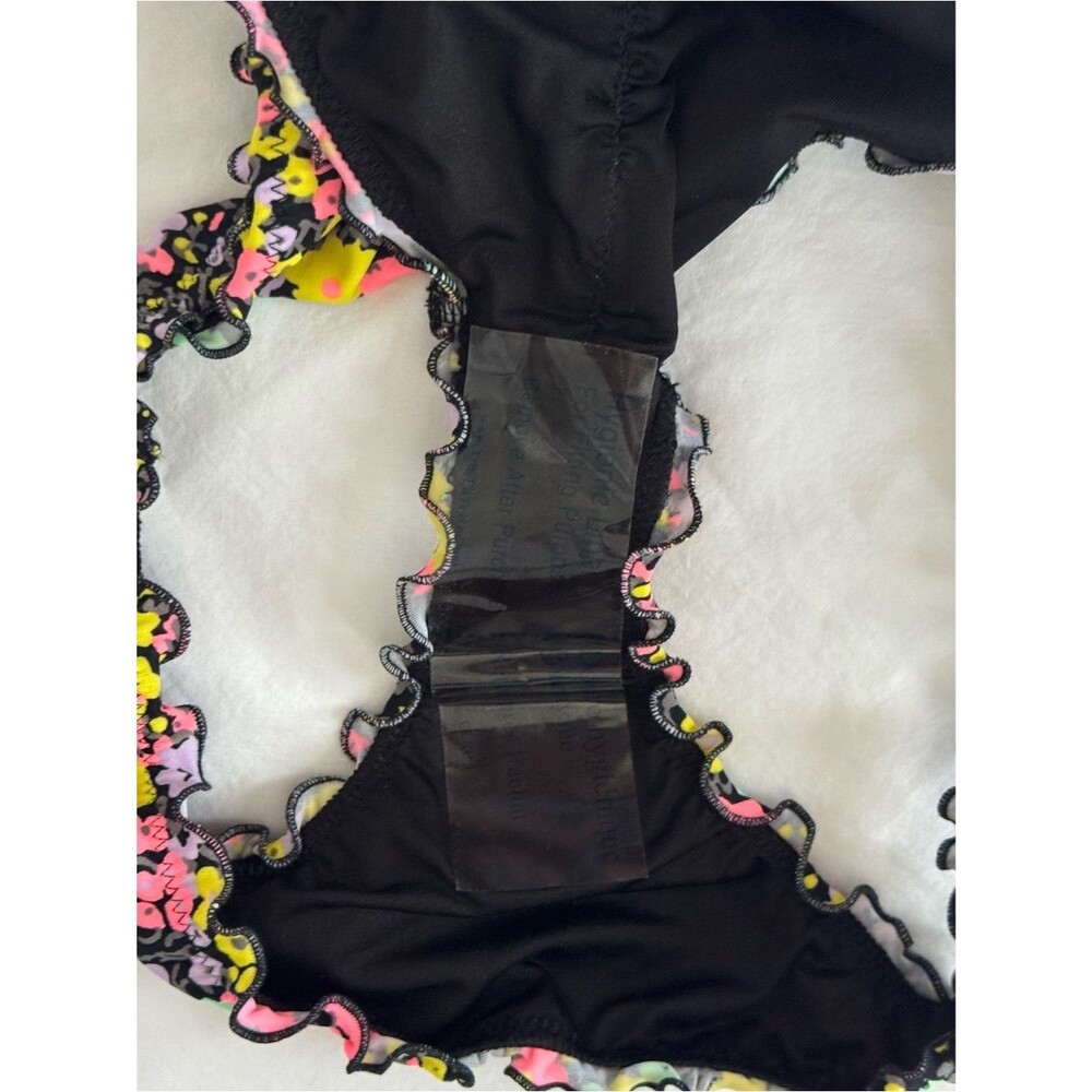 New with hygienic liner! Victoria’s Secret bikini bottom! - Picture 6 of 6